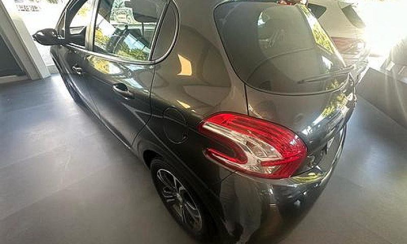 Peugeot 208 1.4 Vti ...