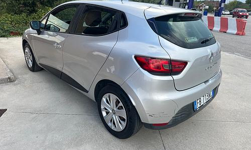 Renault Clio 1.5 Dci...