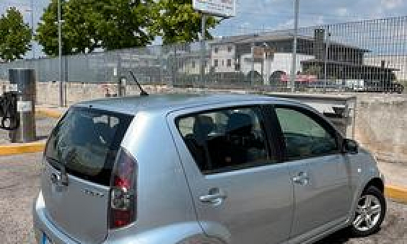 Subaru Justy 2008...