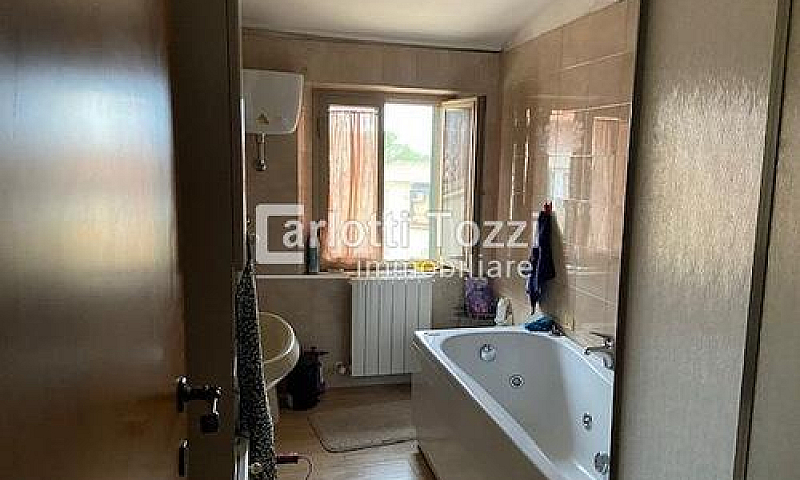 Rif.03367Cst| Appart...