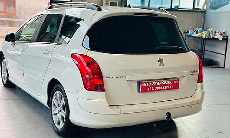 Peugeot 308 1.6 8V E...