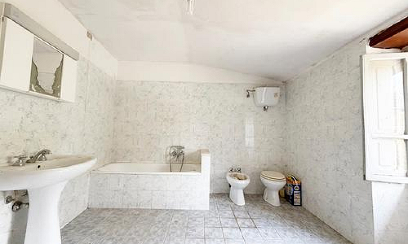 Porzione Di Casa Da ...