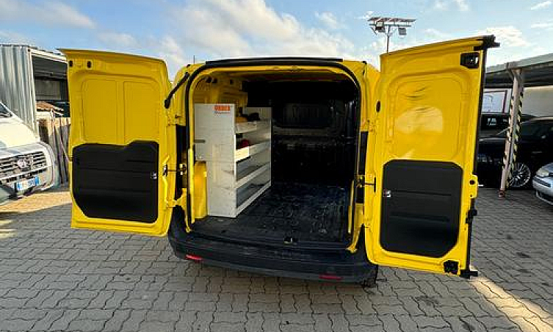 Fiat Doblò 1.3 Mjt 9...