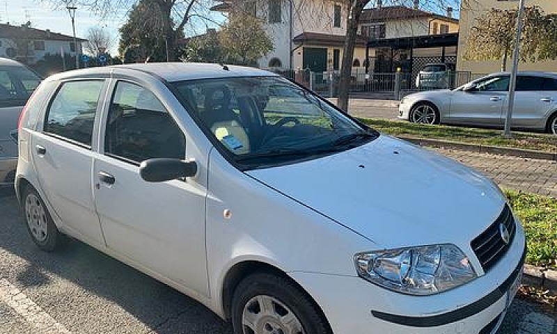 Vendesi Auto...