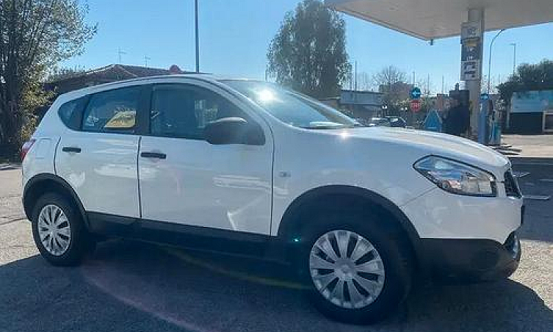 Nissan Qashqai 1.5 D...