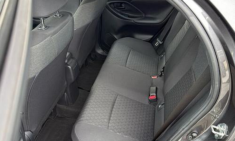 Toyota Yaris 1.5 Hyb...