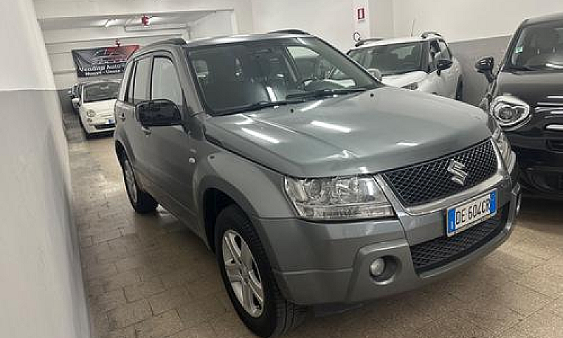 Suzuki Gran Vitara 1...