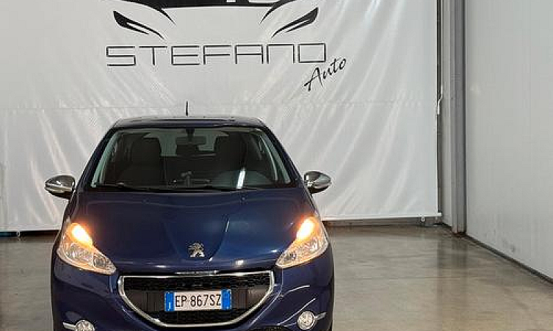 Peugeot 208 1.4 Hdi ...