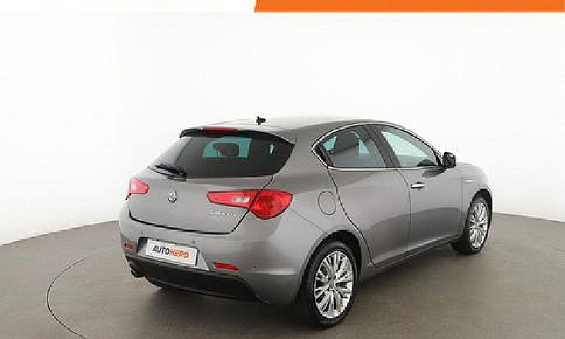 Alfa Romeo Giulietta...