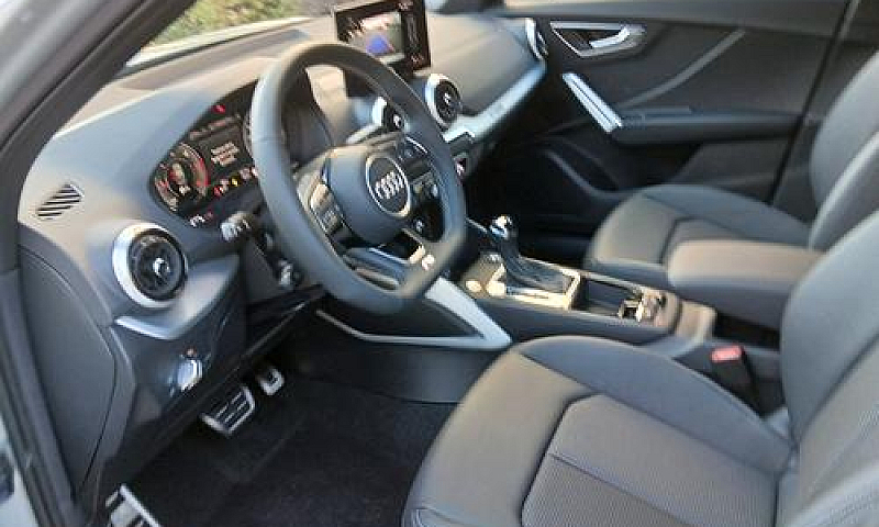 Audi Q2 35 Tdi S Tro...