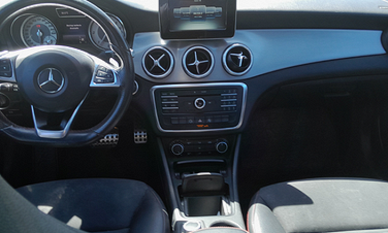 Mercedes Cla Amg 200...