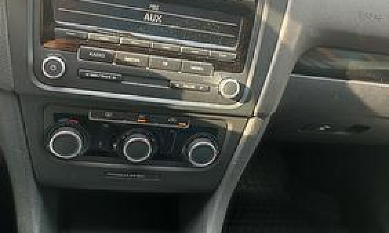 Volkswagen Golf 2012...