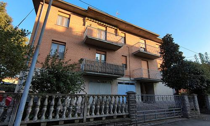 Appartamento Con 3 C...