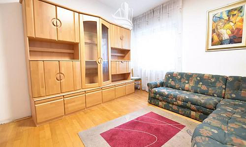 Laives: Bilocale Con...