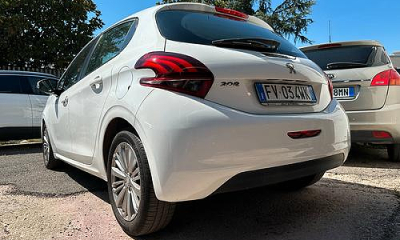 Peugeot 208 Bluehdi ...