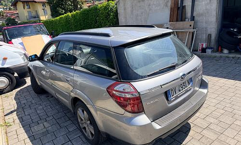 Subaru Outback 2.0D ...