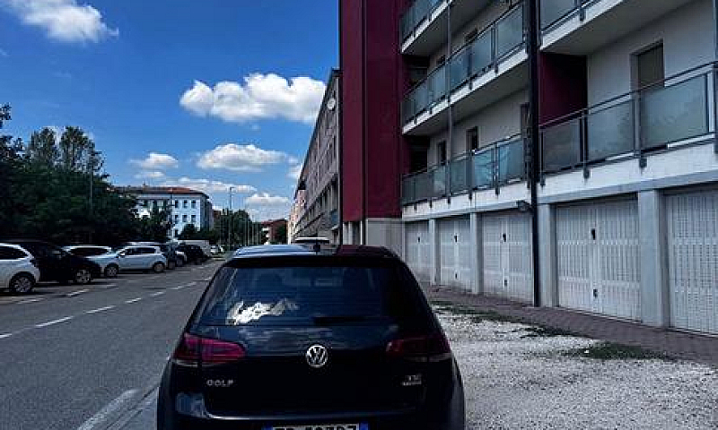 Volkswagen Golf 7...