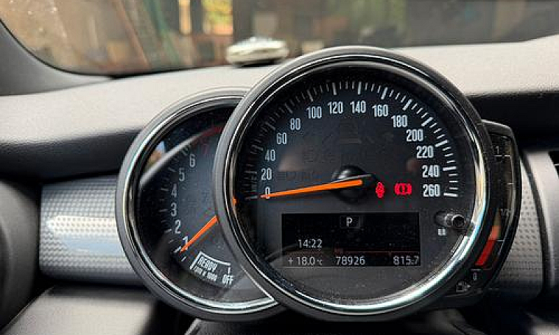 Mini Cooper Baker St...
