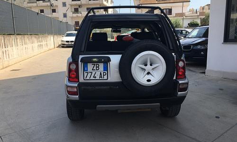 Land Rover Freelande...