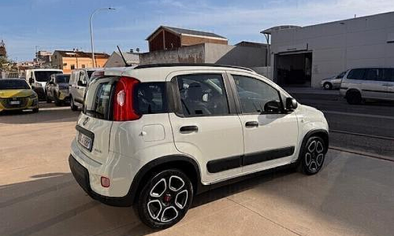 Fiat Panda 1.0 Hybri...