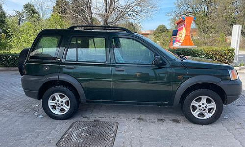 Land Rover Freelande...