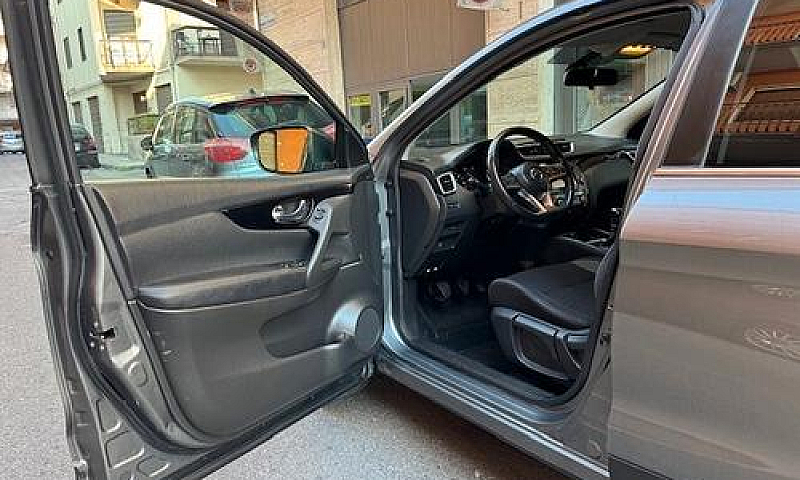 Nissan Qashqai 1.5 D...