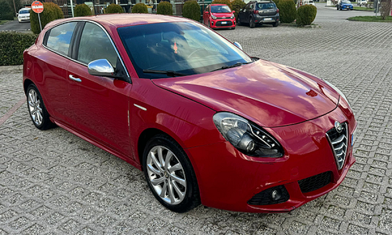 Alfa Romeo Giulietta...