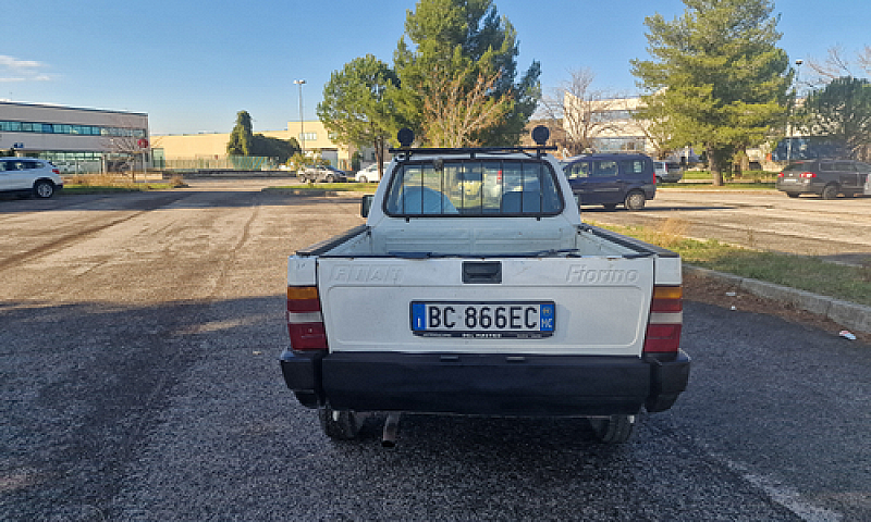 Fiat Fiorino Pick Up...