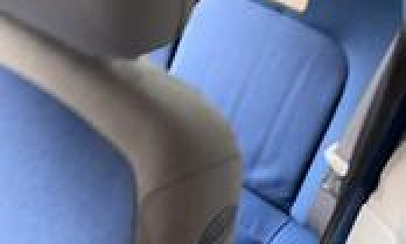 Volkswagen New Beetl...