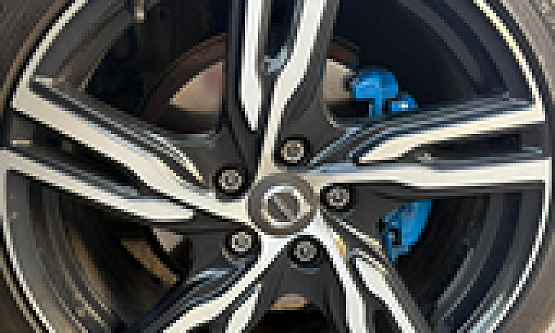 Volvo V40 2.0 D2 R-D...