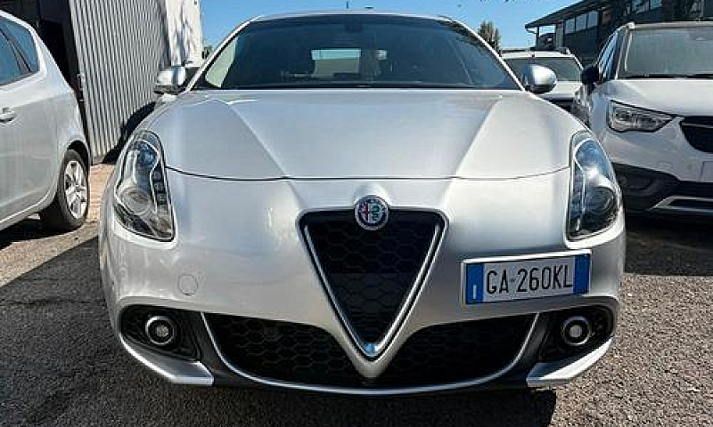 Alfa Romeo Giulietta...