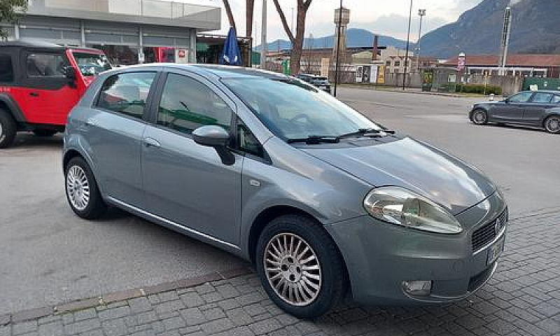 Fiat Grande Punto 13...