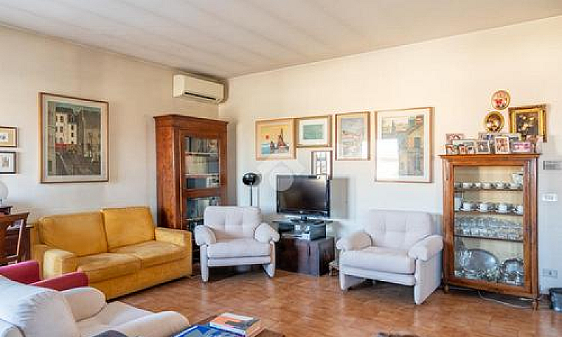 6 Locali A Villafran...