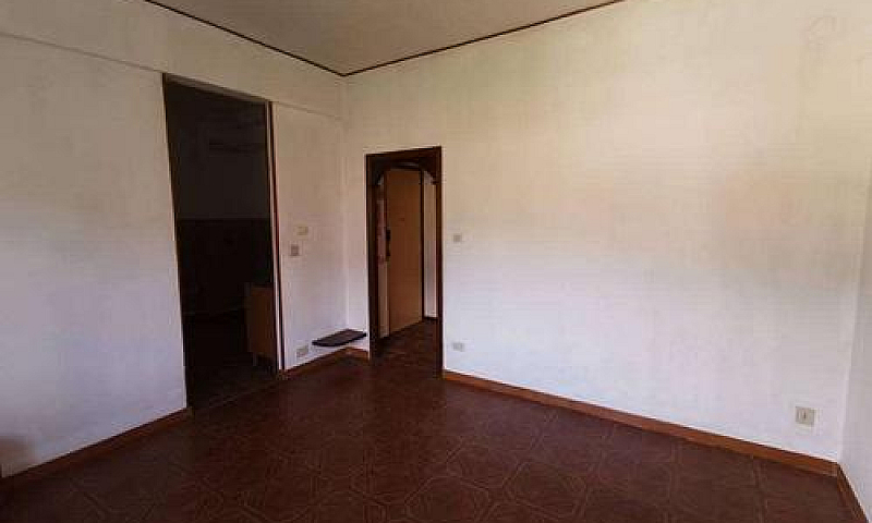 Bilocale A Omegna...