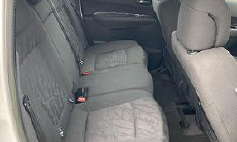 Peugeot 3008 1.6-Hdi...