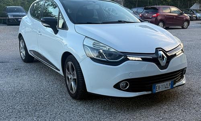 Renault Clio 1.2 75C...