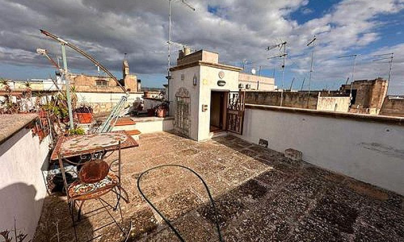 Rif. 52 Via San Marc...