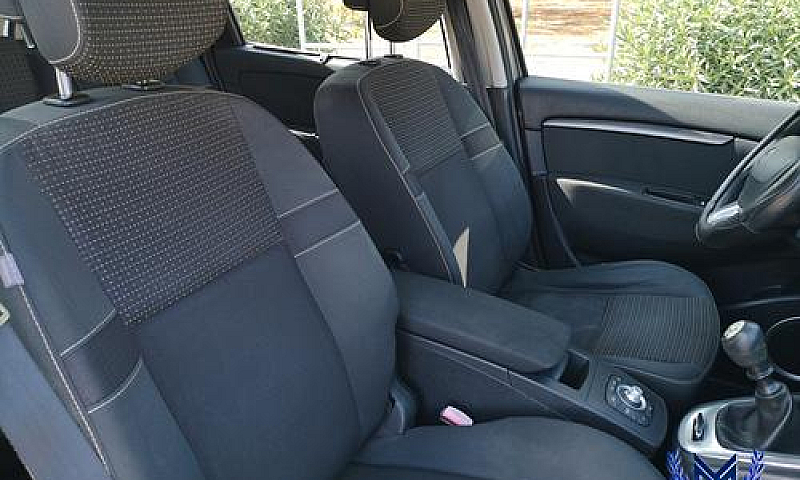Renault Megane Sceni...
