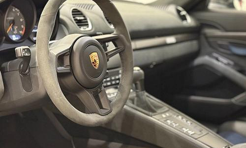 Porsche 718 Cayman 4...