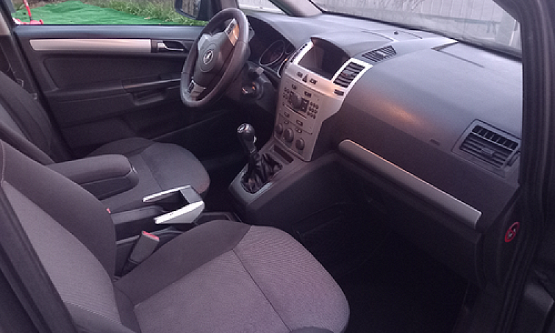 Opel Zafira 1.9Tdi 7...