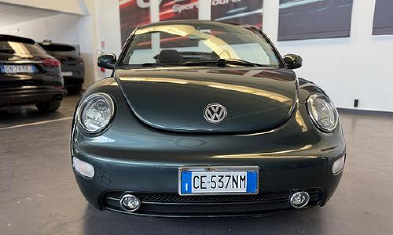 Volkswagen New Beetl...