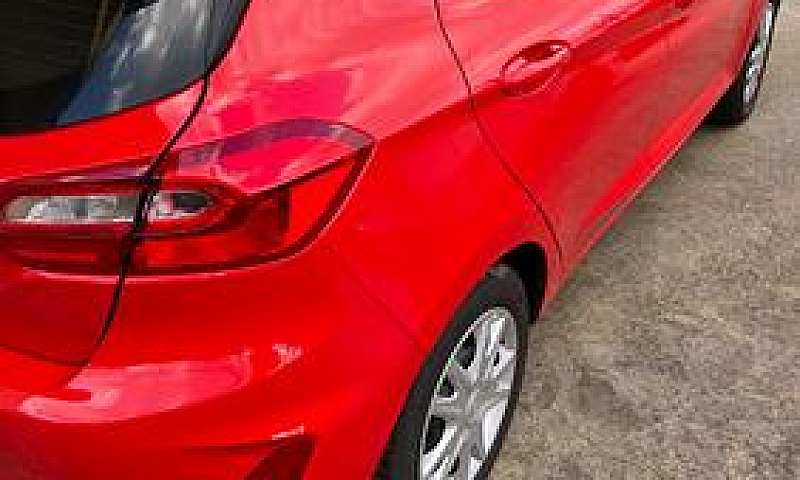 Ford Fiesta 7ª Serie...