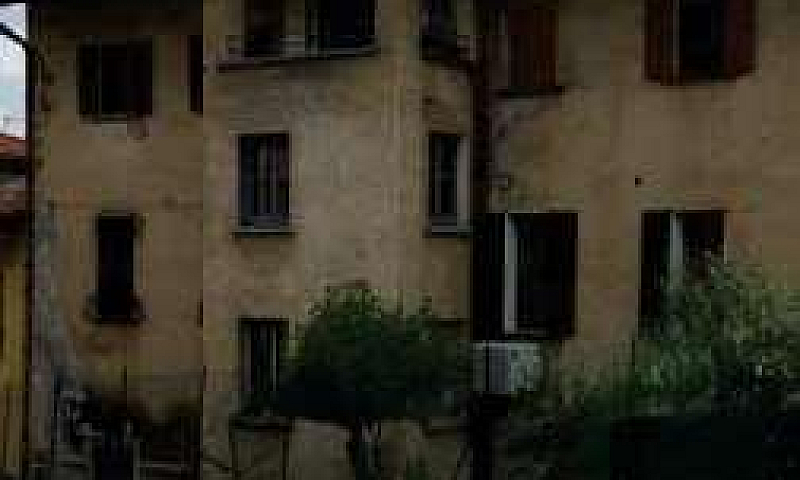 Appartamento A Erba ...
