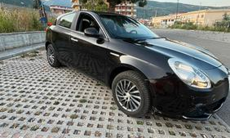 Alfa Romeo Giulietta...