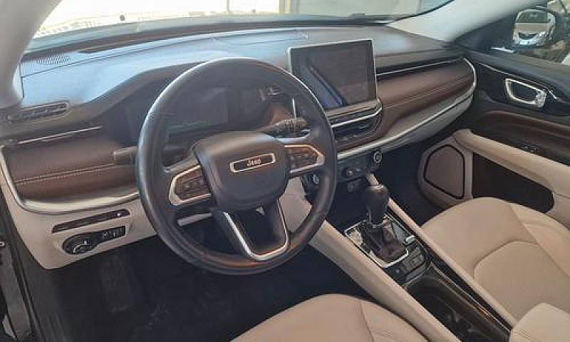 Jeep Compass 1.3 190...