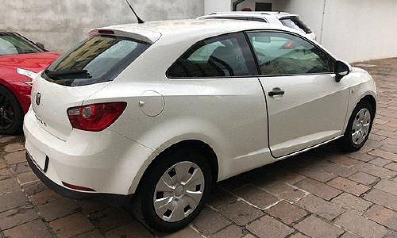 Seat Ibiza 1.2 70 Cv...