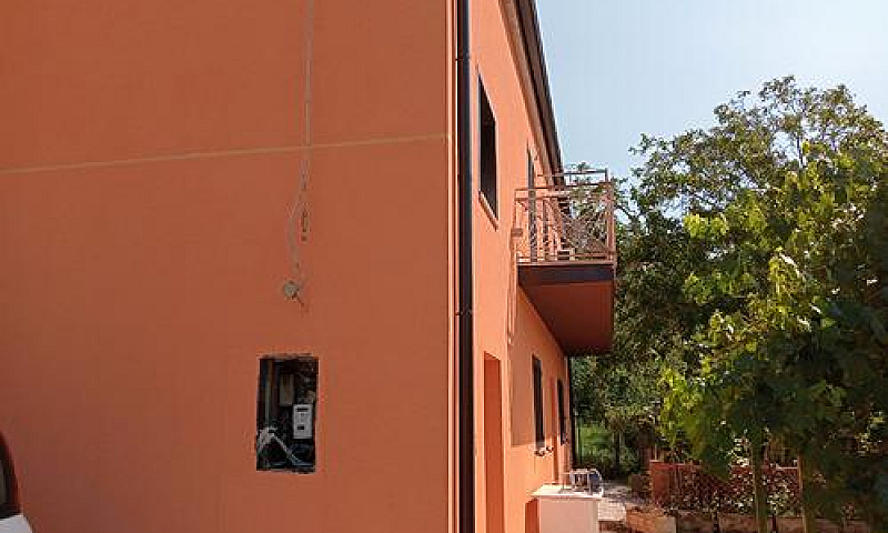 Casa Indipendente...