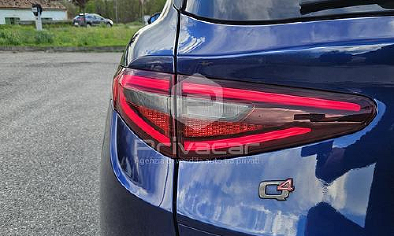 Alfa Romeo Stelvio 2...