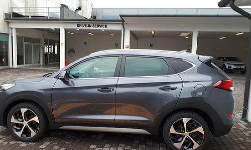 Hyundai Tucson...