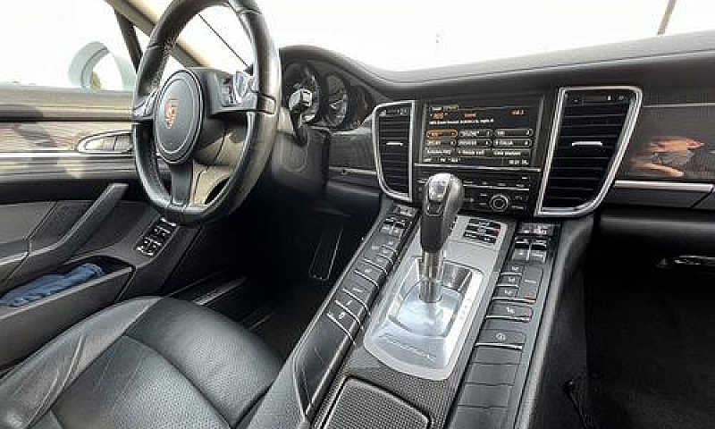 Panamera 300 Cv...